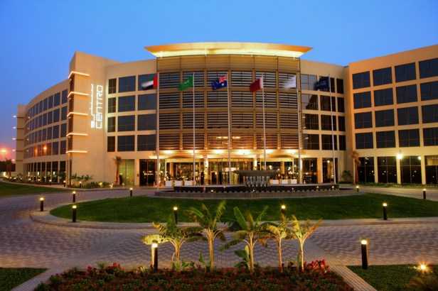 centro-sharjah-exterior
