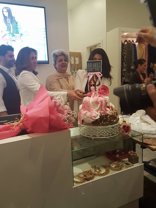 17148657_1932105473686491_1510496405_o