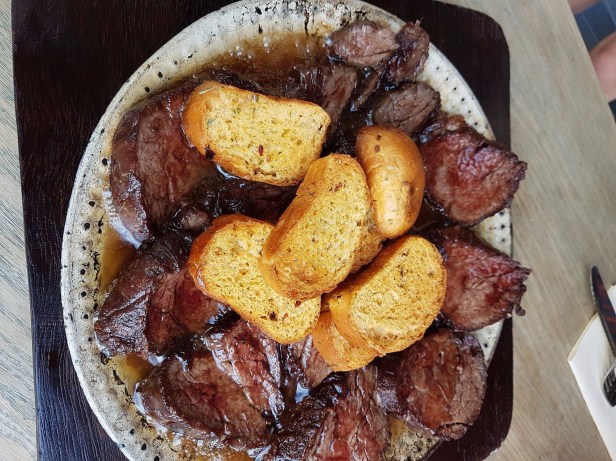 17887575_1950594091837629_1056294210_o