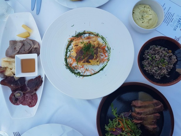 28126333_153858468651125_83165255_o