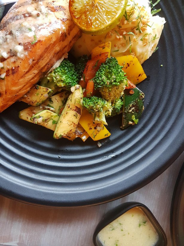 28876467_158576391512666_1868701988_o