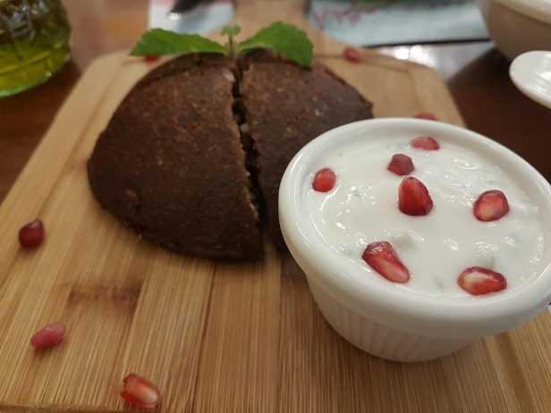 30739146_169257107111261_6722392591616180224_n