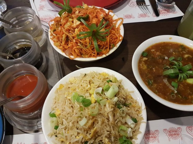 33867155_180179619352343_8141371235557703680_n