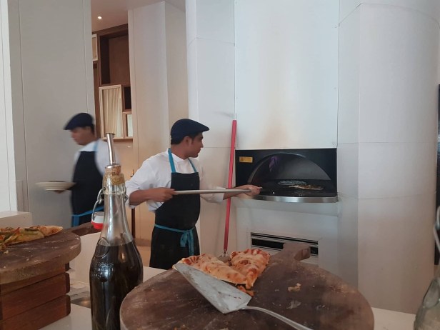 42517322_288606038629972_8836253272823037952_n