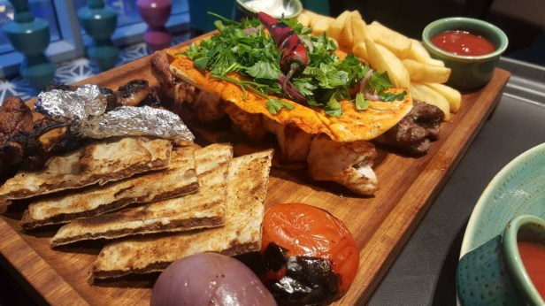 56229262_1866794753426309_6693789604073439232_n